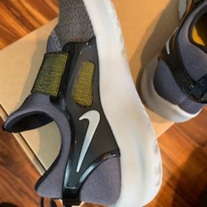 Nike Women's sneakers